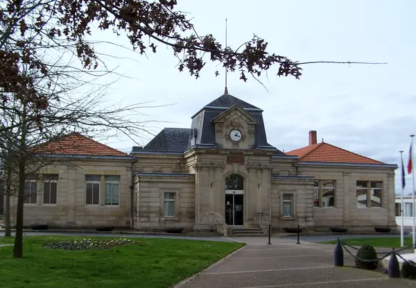 Votre Architecte Intérieur Architecte d'intérieur Ambarès-et-Lagrave
