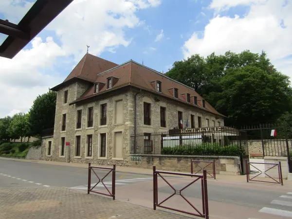 Votre Architecte Intérieur Architecte d'intérieur Ruy-Montceau