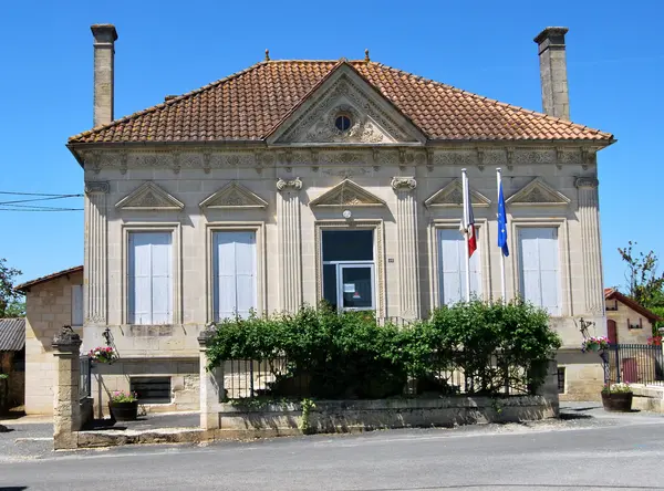 Votre Architecte Intérieur Architecte d'intérieur Saint-Quentin-de-Baron